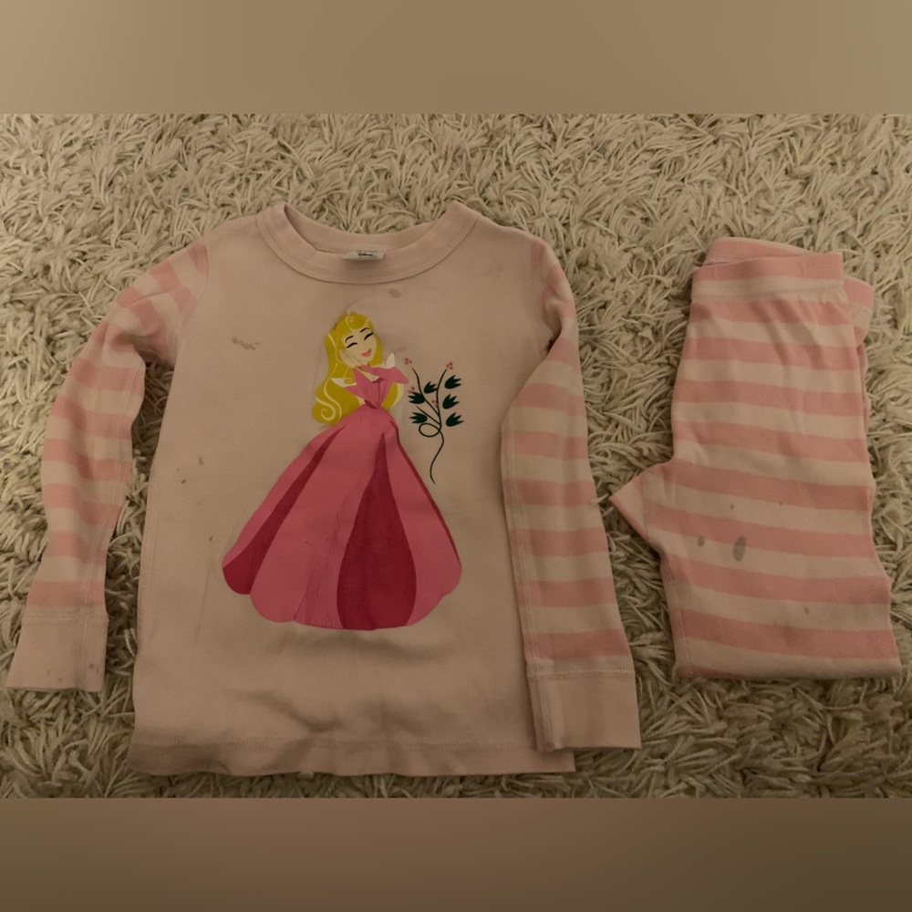 Hanna Andersson size 4T pajamas - sleeping beauty